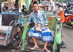 Kisah Nyata Tukang Becak Naik Haji Meninggal Dunia